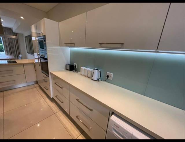 2 BEDROOM TOWNHOUSE TO LET IN NORWOOD